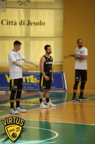 jesolo virtus imola 66-83 (67)