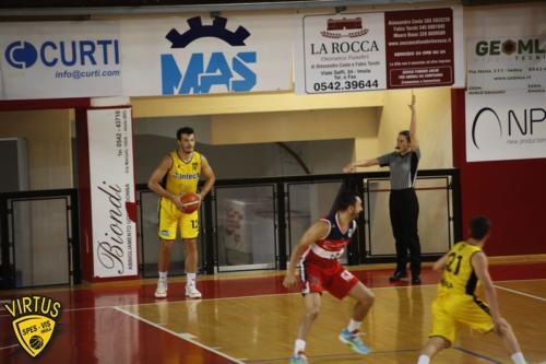 Virtus Imola-Oderzo 82-74 (56)