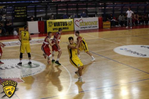 Virtus Imola-Oderzo 82-74 (82)