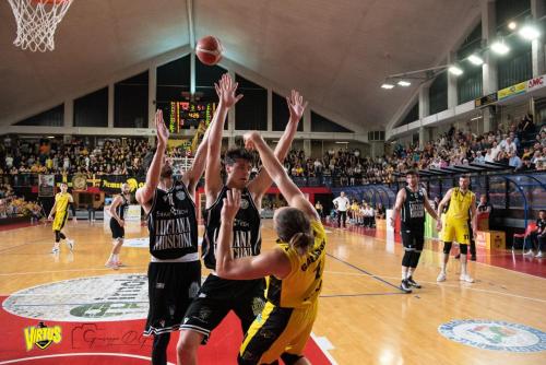 virtus-ancona-2-tempo-85